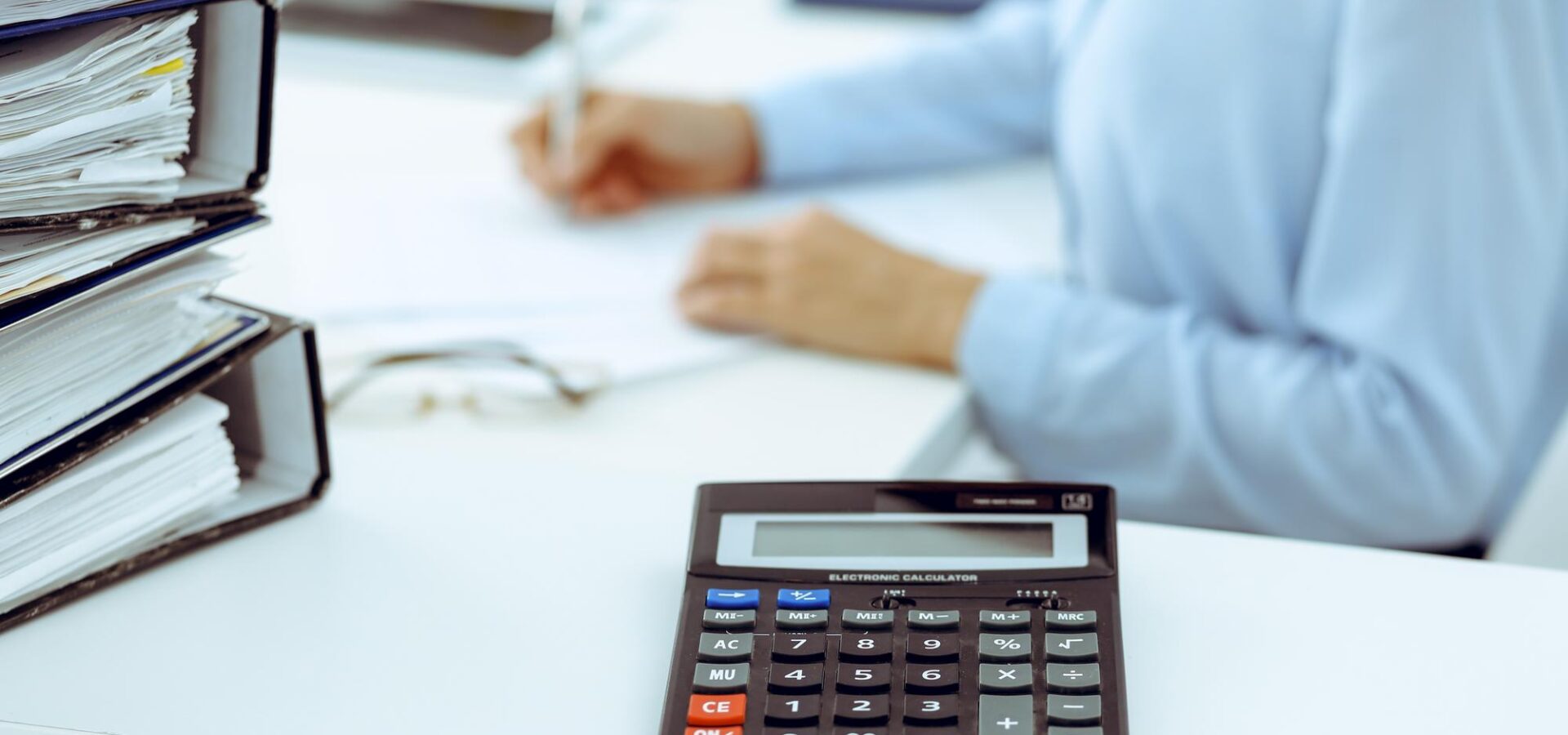 accounting finance calculator office