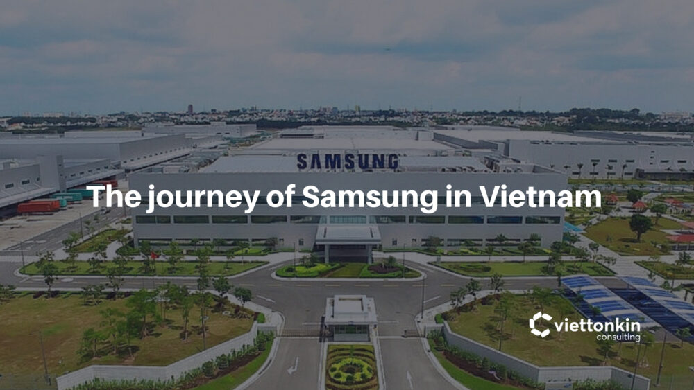 Black and Violet Dark Professional Real Estate Weekly Team Updates Presentation