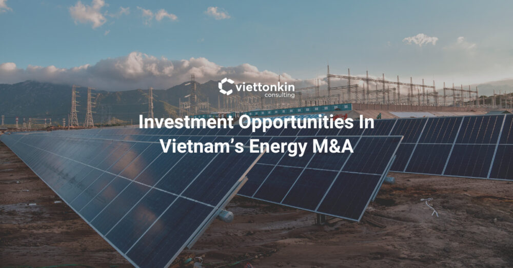 Black and Violet Dark Professional Real Estate Weekly Team Updates Presentation × px