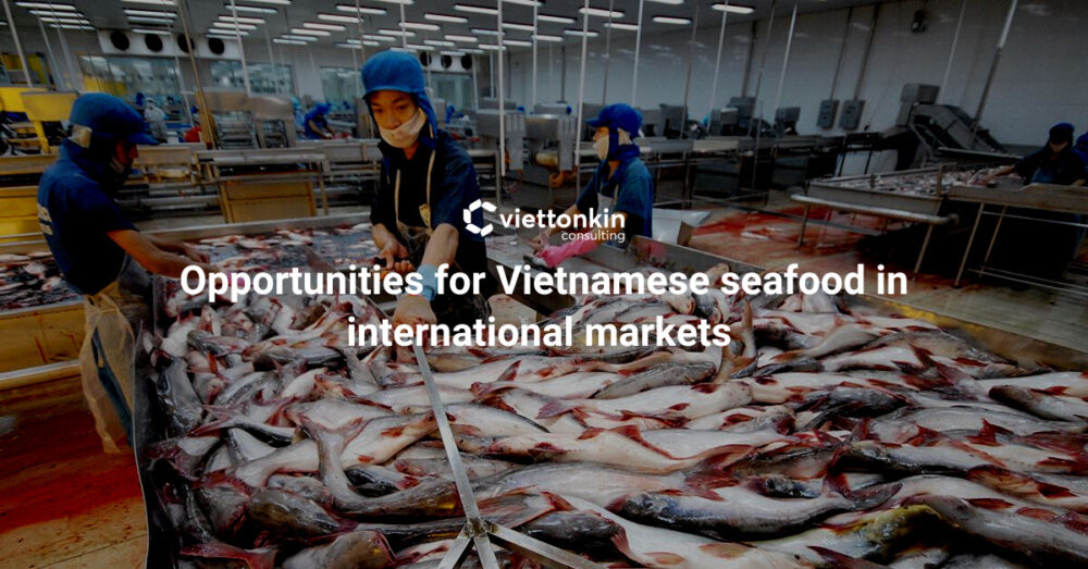 Black and Violet Dark Professional Real Estate Weekly Team Updates Presentation × px