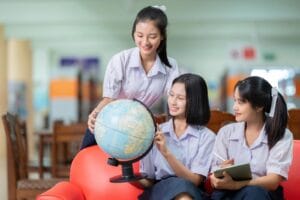 Singapore’s Investment in Vietnam’s Education Sector: Opportunity, Institution, and Market Reality