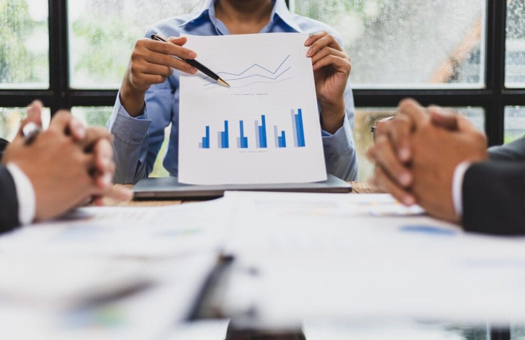 Business meeting economic charts in Vietnam's 2026 economy